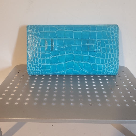 NWOT DANIER LEATHER CLUTCH WITH CROSSBODY STRAP - Picture 3 of 6